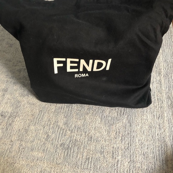 Fendi KAN I scalloped bag medium - black - Picture 3 of 15